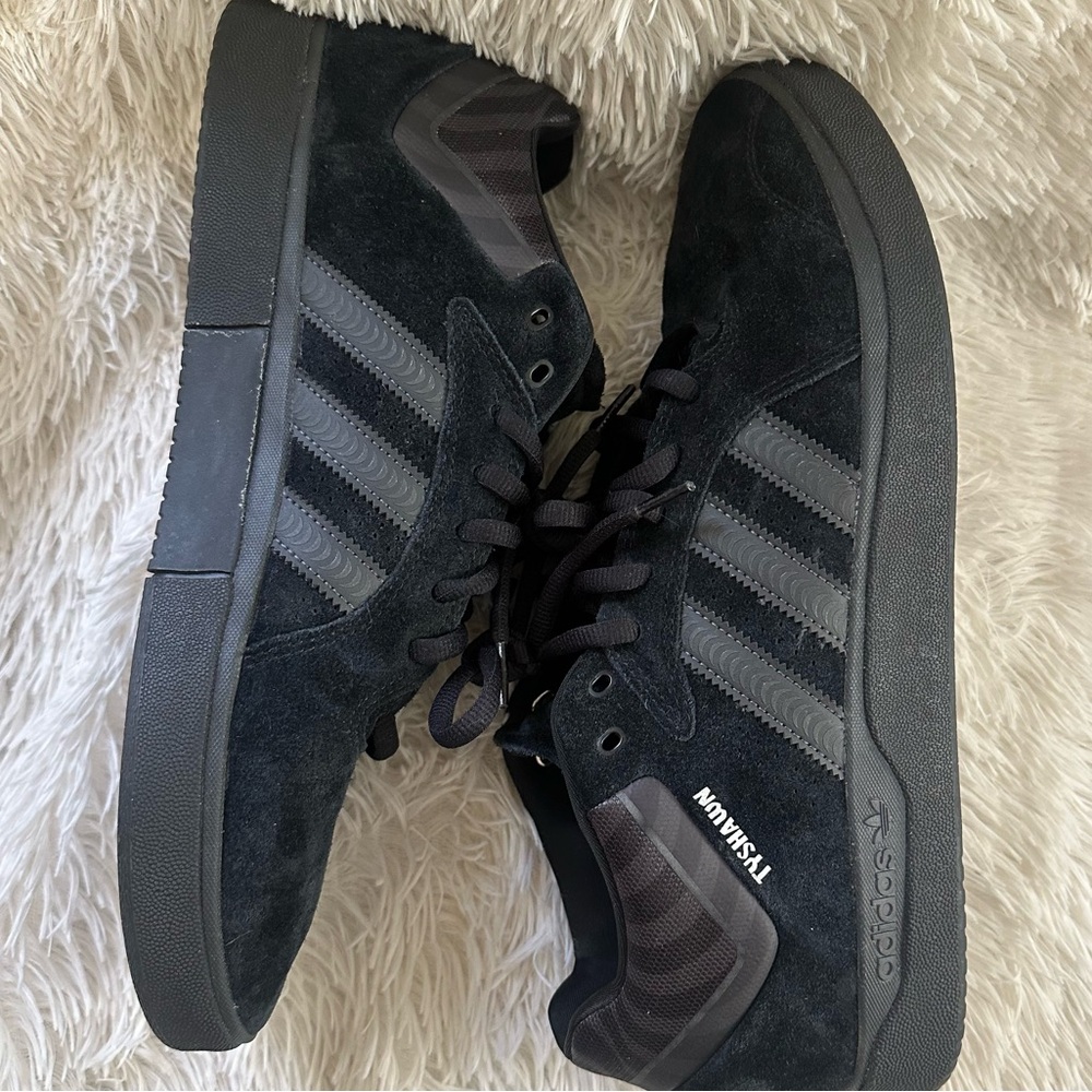 adidas x Spitfire Tyshawn Mid Black & Grey Skate Shoes #HQ9792 - Picture 11 of 15